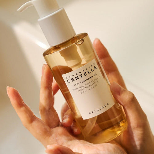 Centella Light Cleansing Oil Aceite Limpiador Facial Todo Tipo De Piel Noche