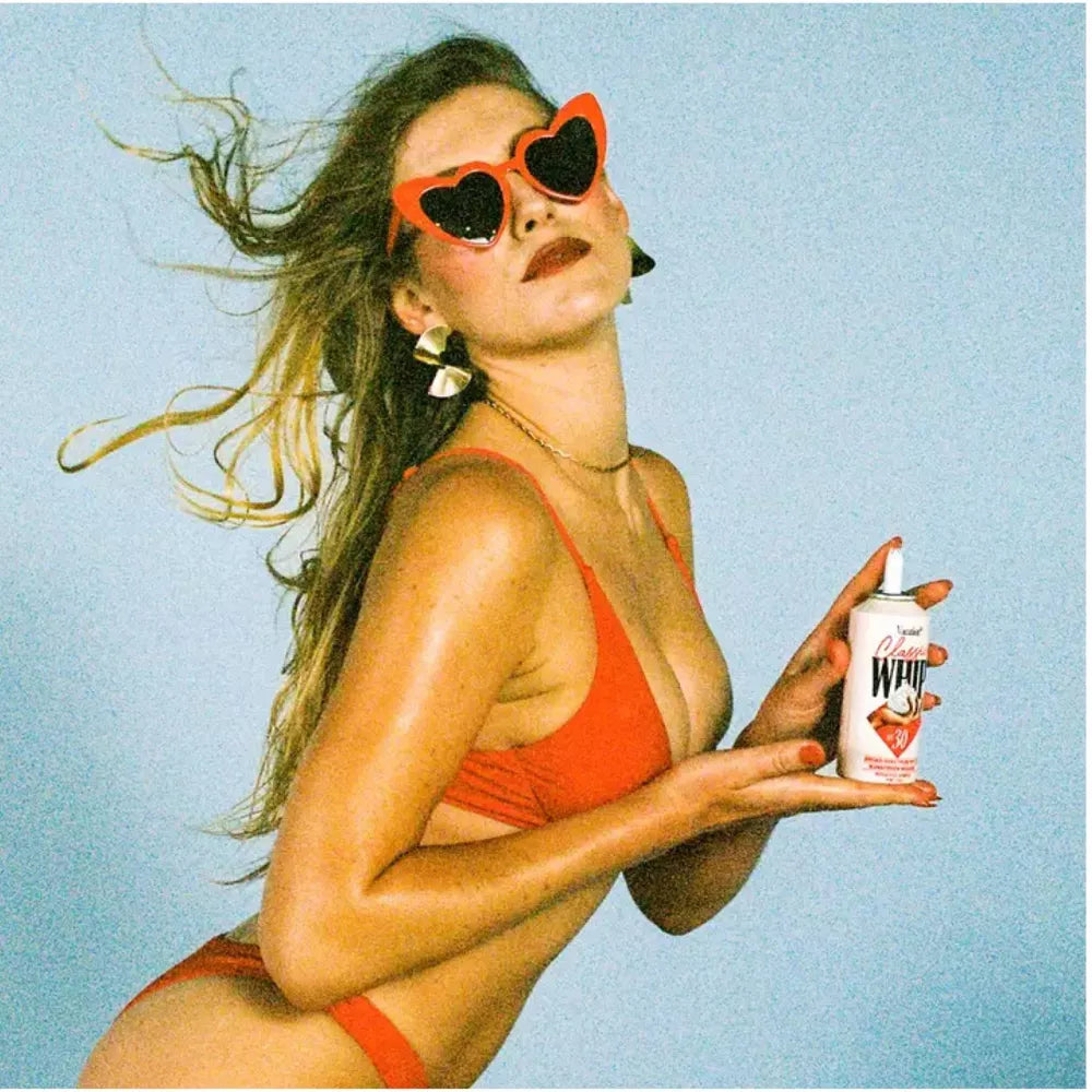Vacation Classic Sunscreen Whip SPF 30 Bloqueador Solar En Mousse 1.4oz